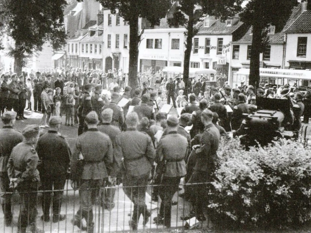German band concert by the Cenotoph